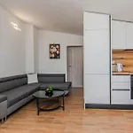 Appartamento With Parking Space - 24843